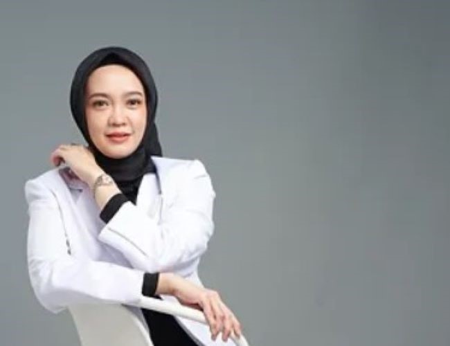 dr. Reiva Farah Dwiyana, Sp.KK (K), M.Kes Dokter Kulit Bandung : Gambar dari Tivaza Official Site