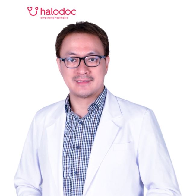 dr. Oktavia Reymond Leomer Sondakh, Sp.KK Dokter Kulit Manado : Gambar dari Halodoc