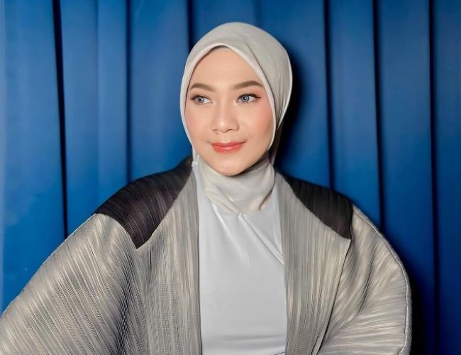 drh. Eka Nur Prasetyawati Dokter Hewan Malang : Gambar dari Luna Pethouse Instagram